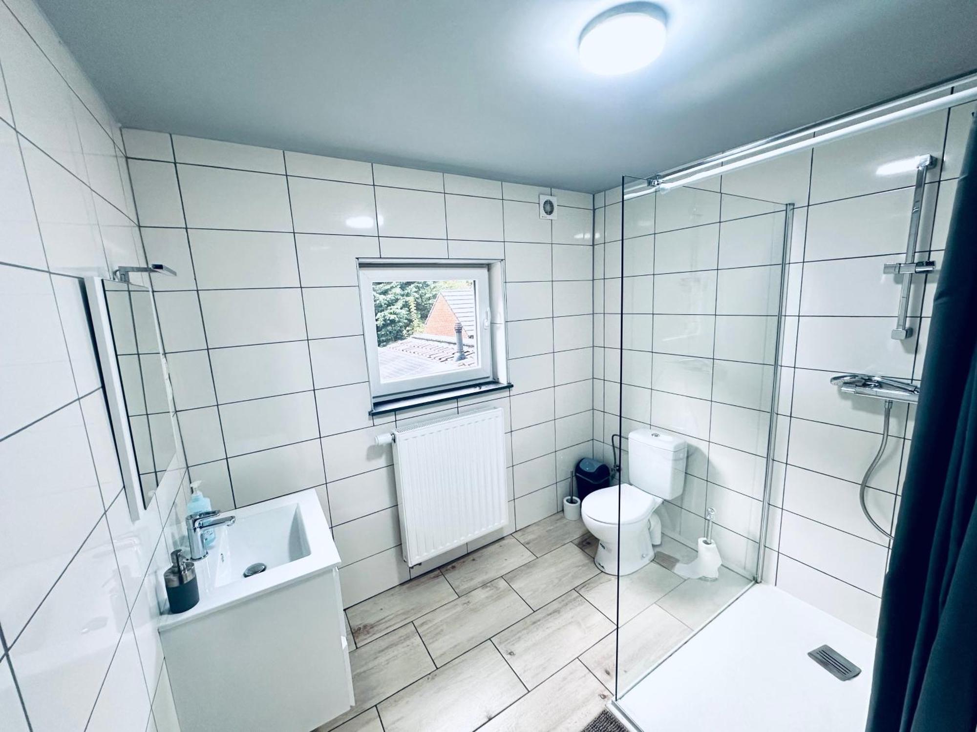 Homestay Et Sdd Privees Dans Maison Partagee Avec Des Residents *